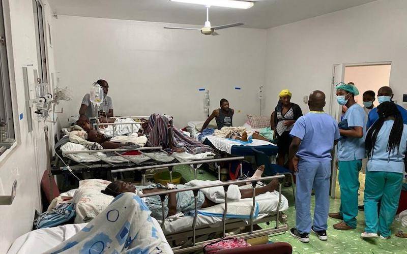 Erdbeben_Haiti_Krankenhaus_ScottNelson