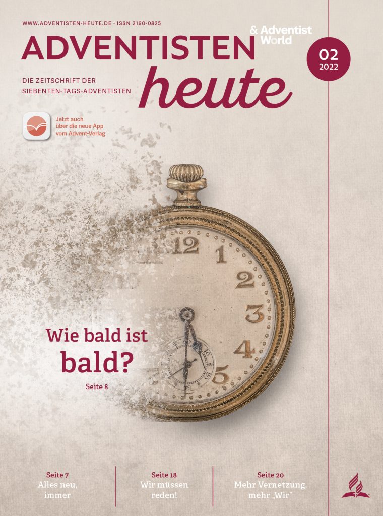 Zeitungscover für Adventisten heute mit Fokus auf christliche Adventsneuheiten, christliche Literatur, religiöse Feiertage, geistige Inspiration, Advent-Verlag, christliche Gemeinschaft, Weihnachtszeit, Glaubensfragen.