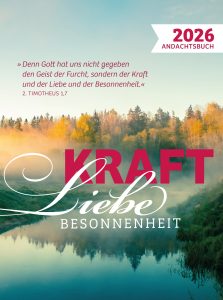 Ruhevolle naturaufnahme eines Sees im Herbst mit Nebel und bunten Bäumen, passend zum Thema christliche Advents- und Weihnachtsbücher, Gesundheit, Spiritualität und Besinnlichkeit.