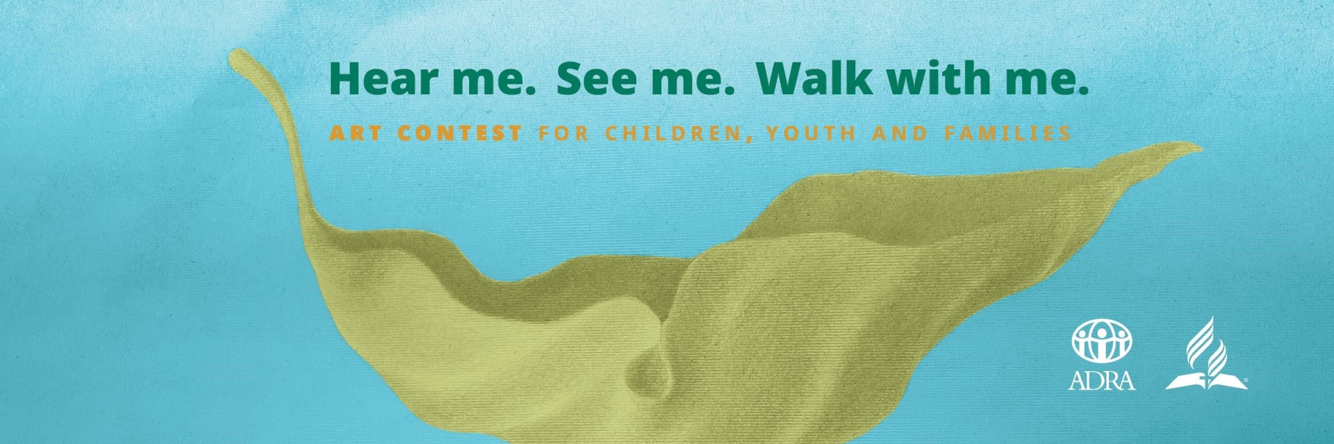 Ein Kind, das auf einer großen, grünen Blattform sitzt, mit einem blauen Himmel im Hintergrund, symbolisiert Naturverbundenheit und kindliche Kreativität.